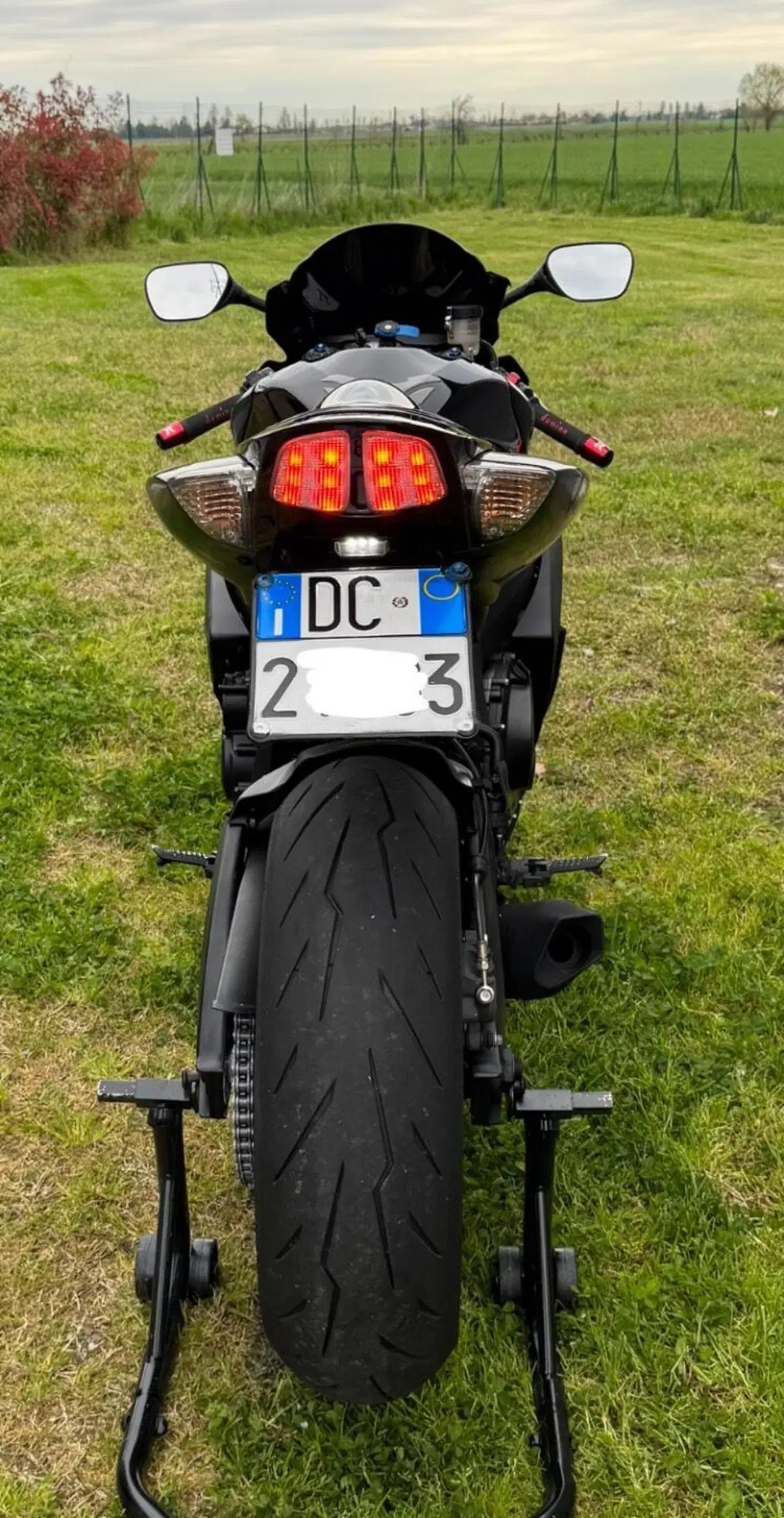 Suzuki GSX R 750 (2006 - 07) (5)