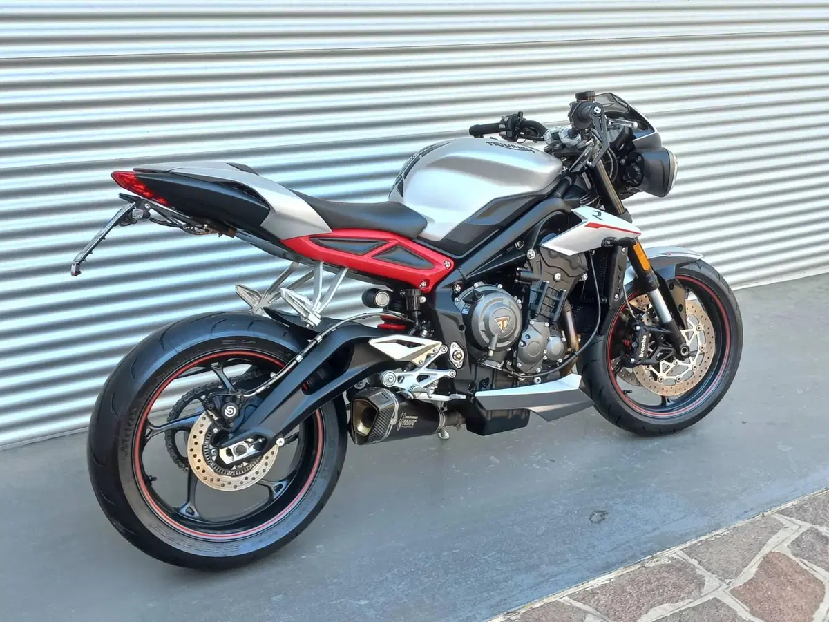 Triumph Street Triple S (2020 - 23) (7)