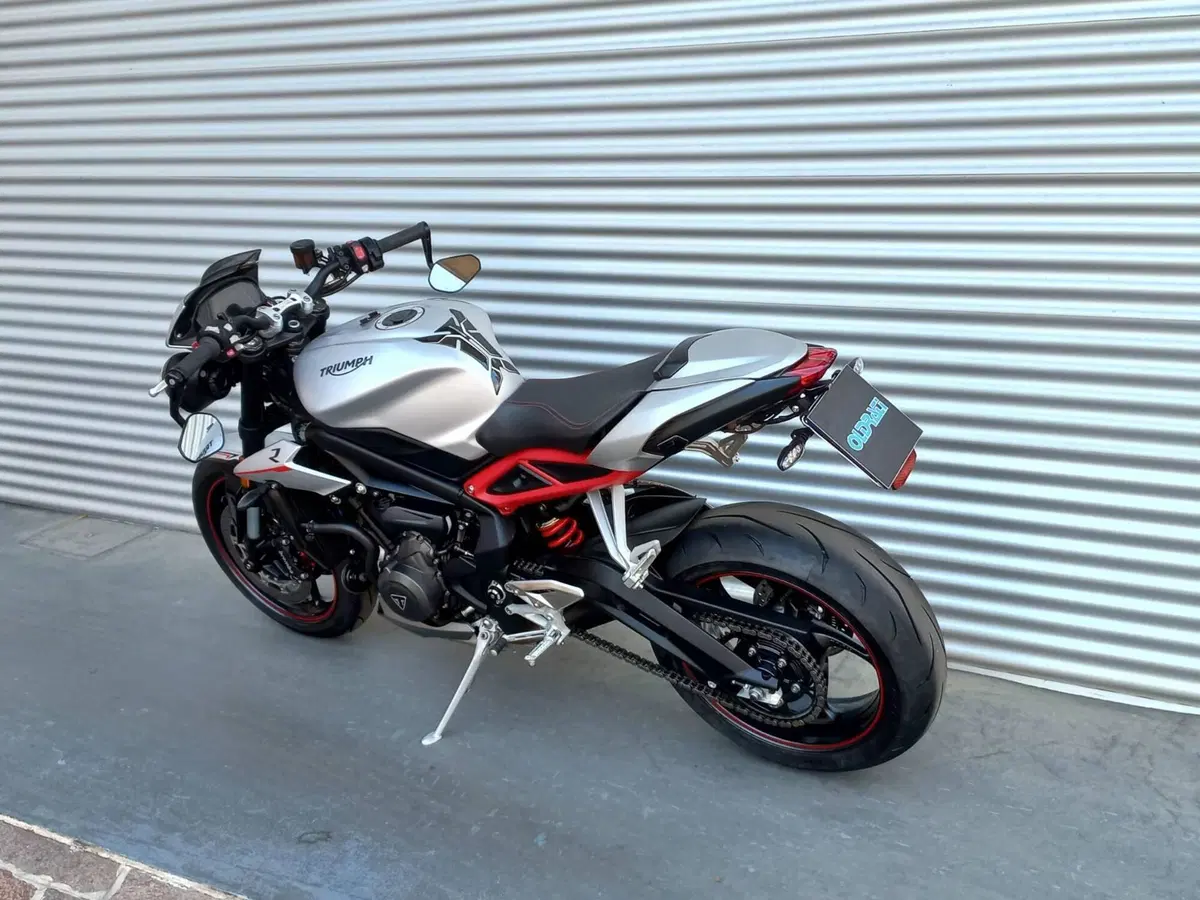Triumph Street Triple S (2020 - 23) (6)