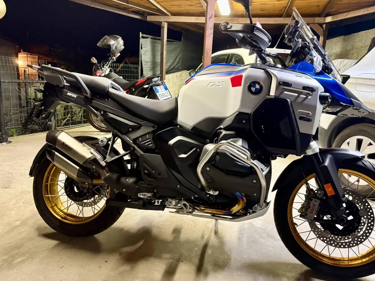 Bmw R 1300 GS Adventure Trophy (2025 - 26) (4)