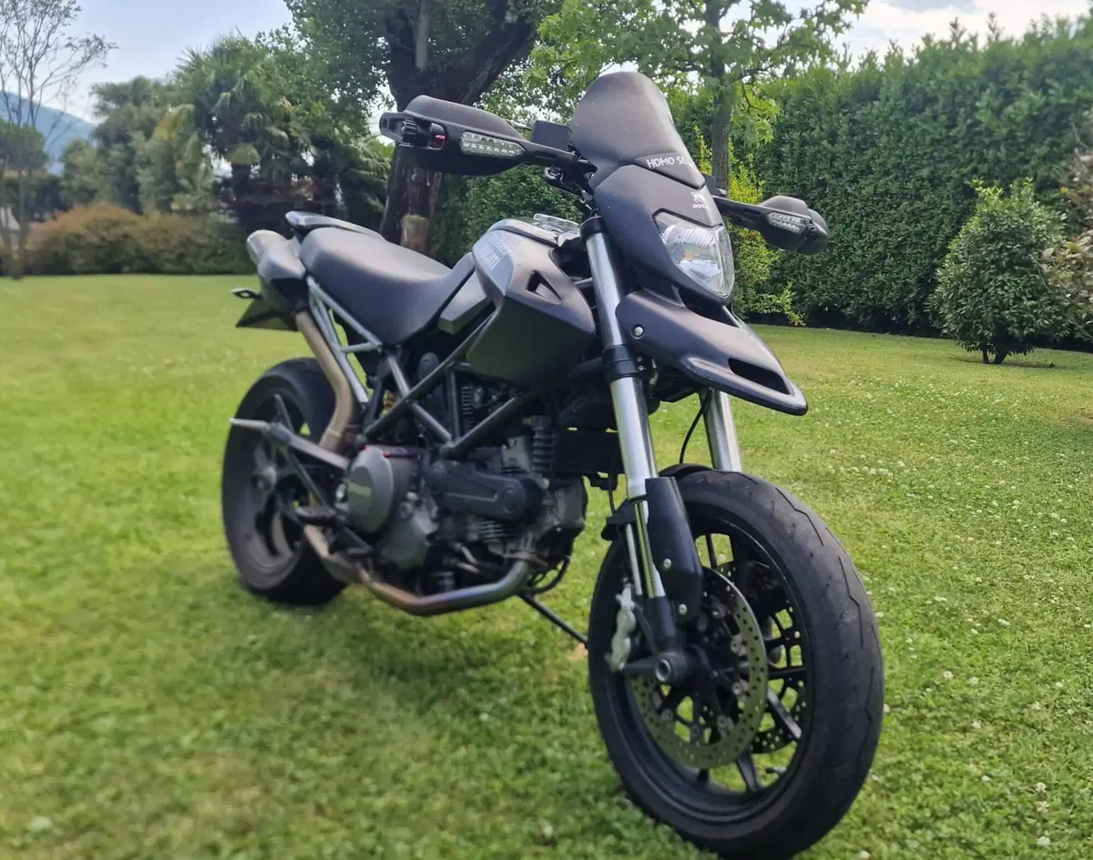 Ducati Hypermotard 796 (2012) (2)