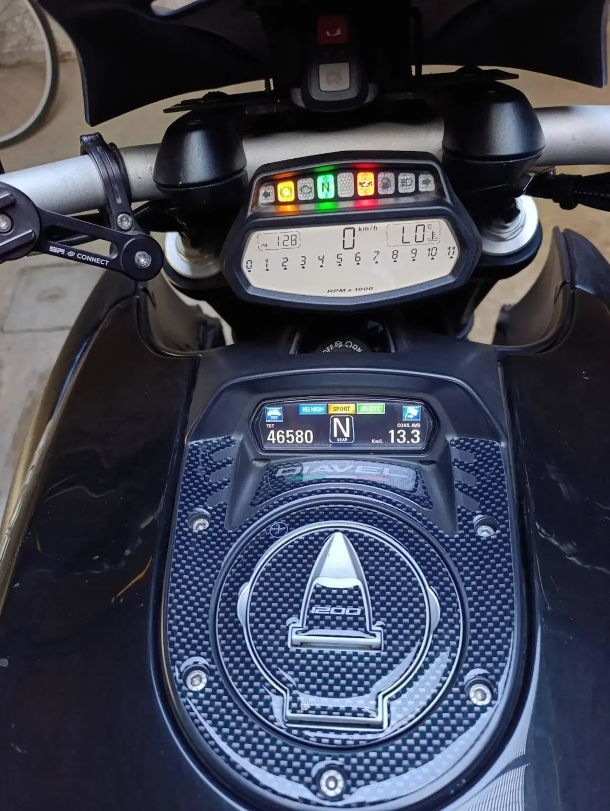 Ducati Diavel 1200 (2010 - 13) (5)