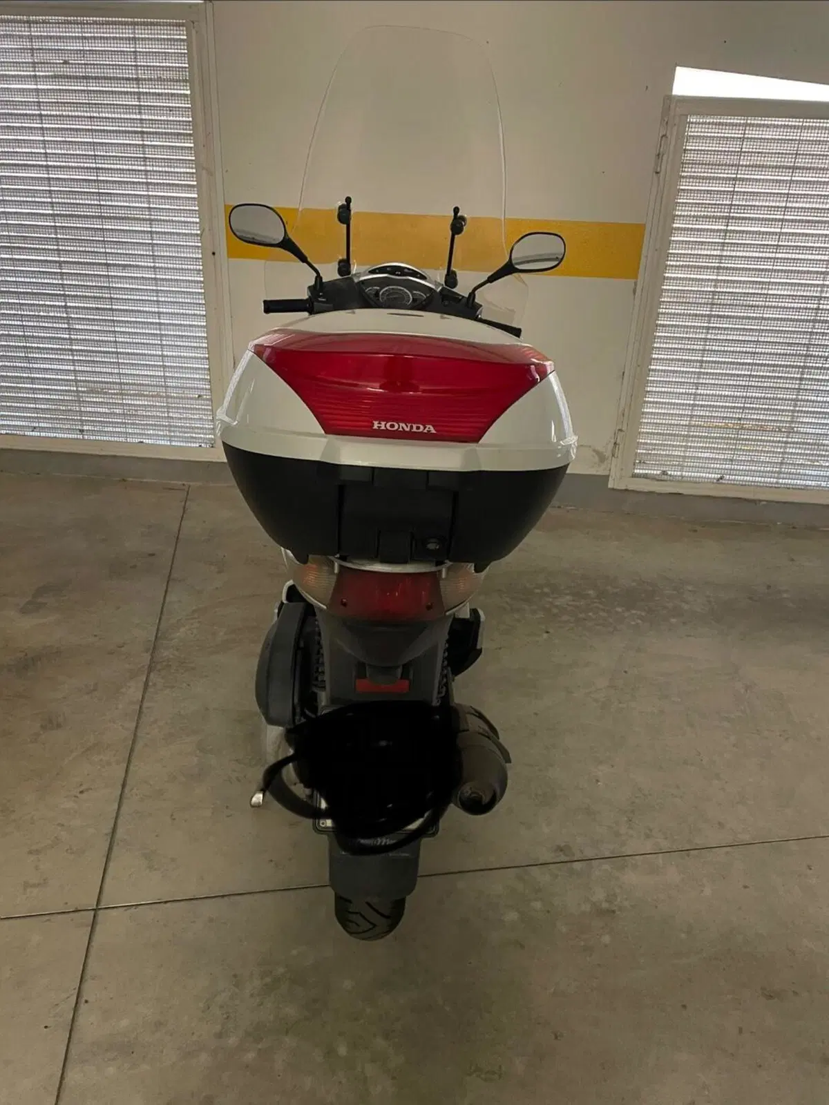 Honda SH 150i (2005 - 08) (4)