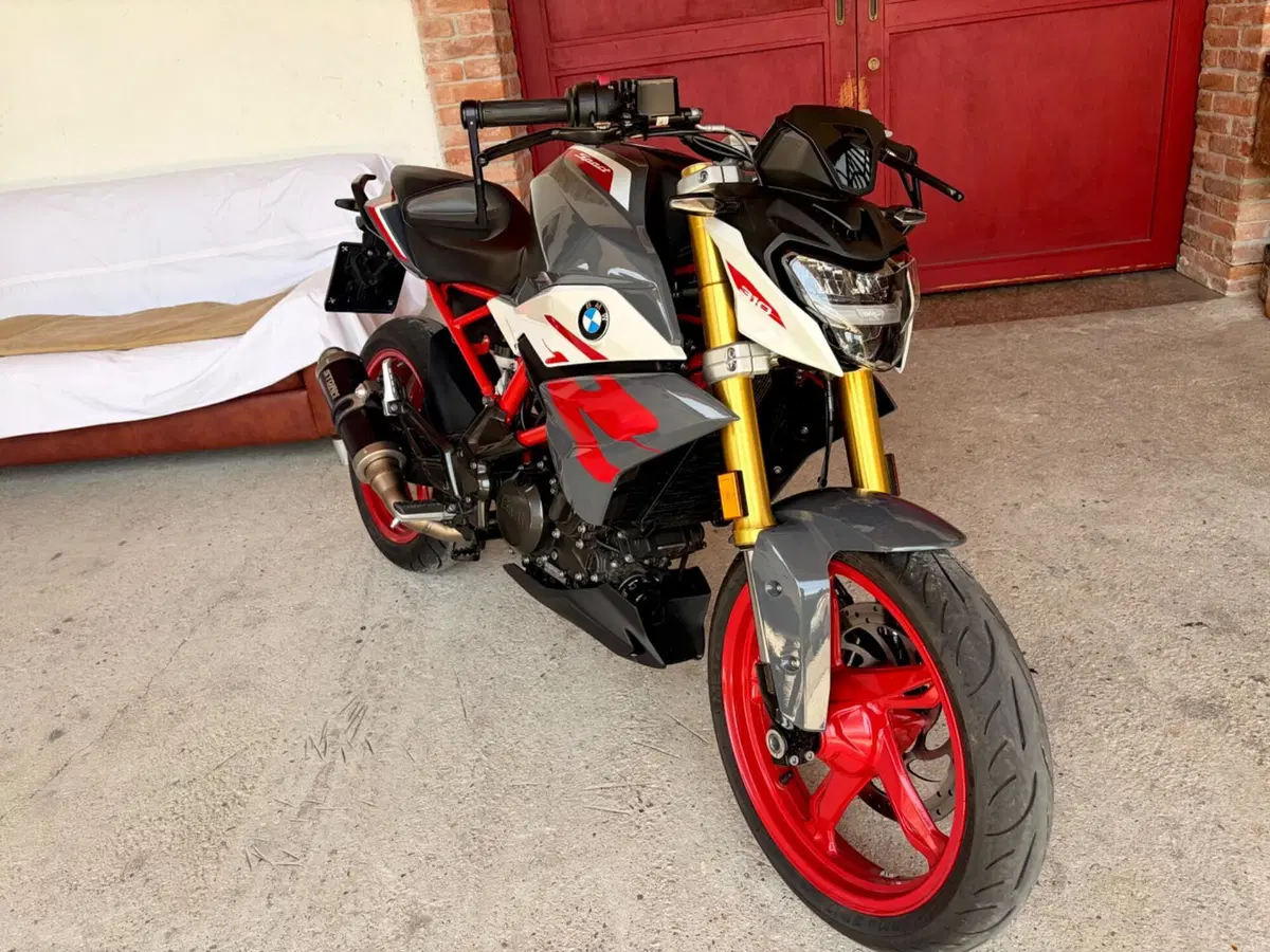 Bmw G 310 R (2021 - 25) (2)