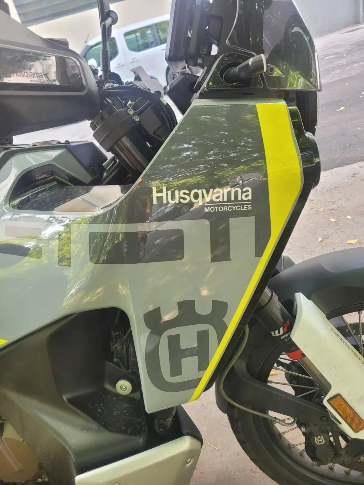 Husqvarna Norden 901 (2022 - 26) (4)