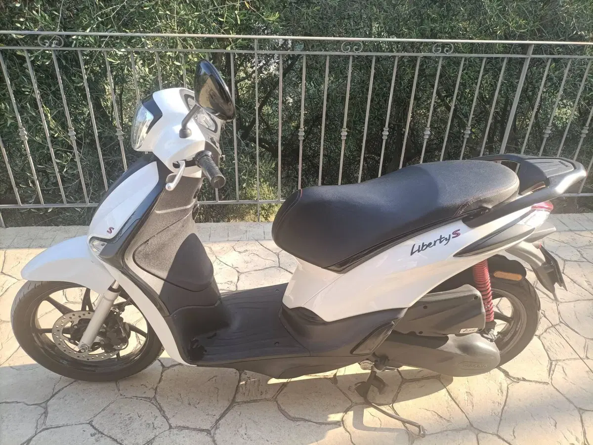 Piaggio Liberty S 50 4T (2020) (3)