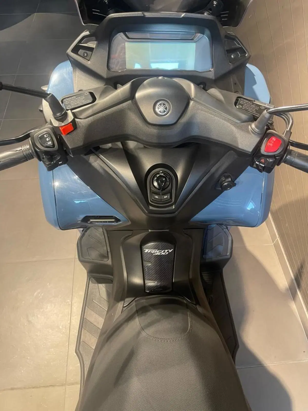 Yamaha Tricity 300 (2021 - 24) (5)