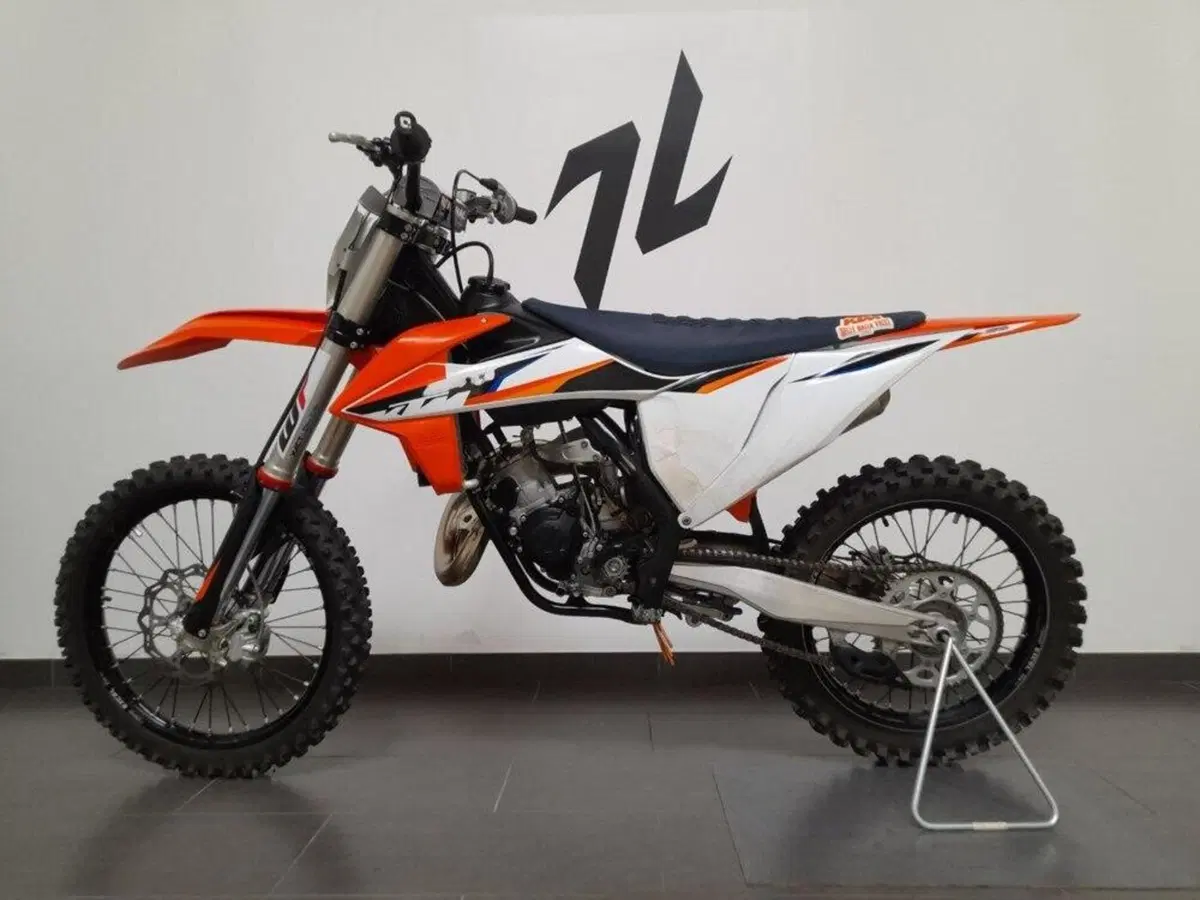 KTM 125 SX (2021) (4)