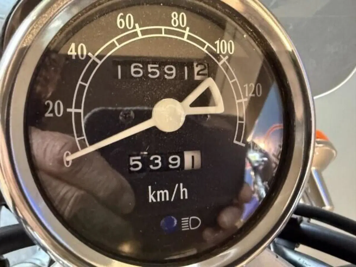 Suzuki TU 250 XX Super Classic (1996 - 00) (5)