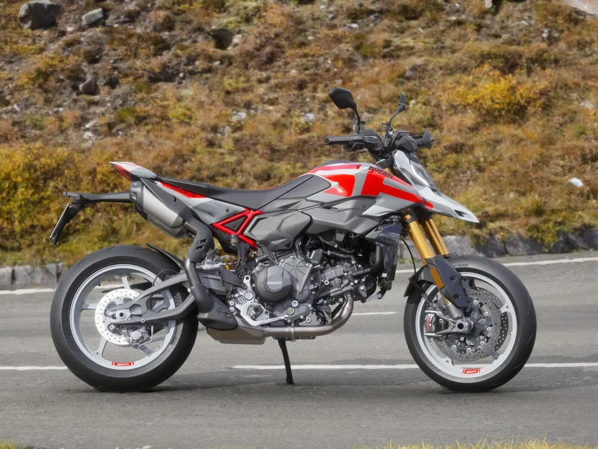 Ducati Hypermotard V2 SP (2026)