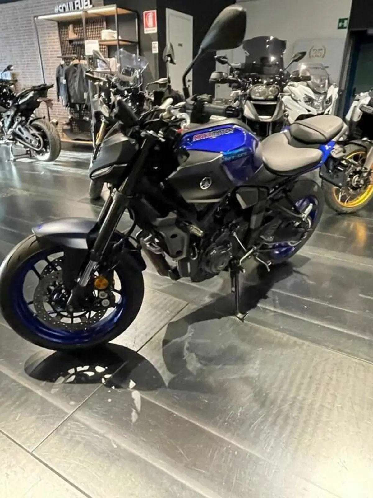 Yamaha MT-07 Pure (2023 - 25) (8)