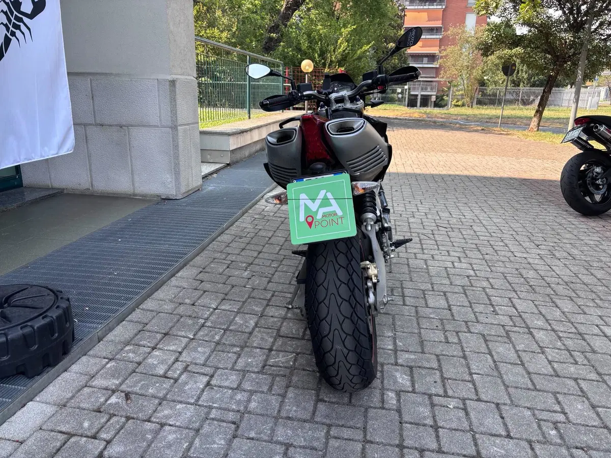 Aprilia Dorsoduro 750 ABS (2009 - 17) (4)