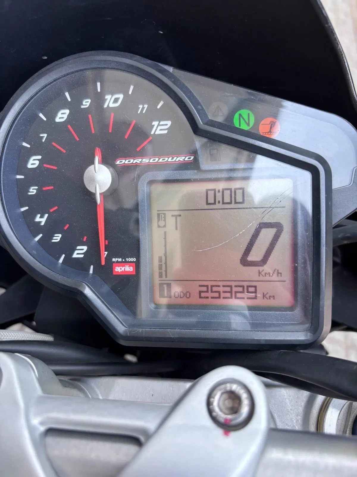 Aprilia Dorsoduro 750 ABS (2009 - 17) (5)