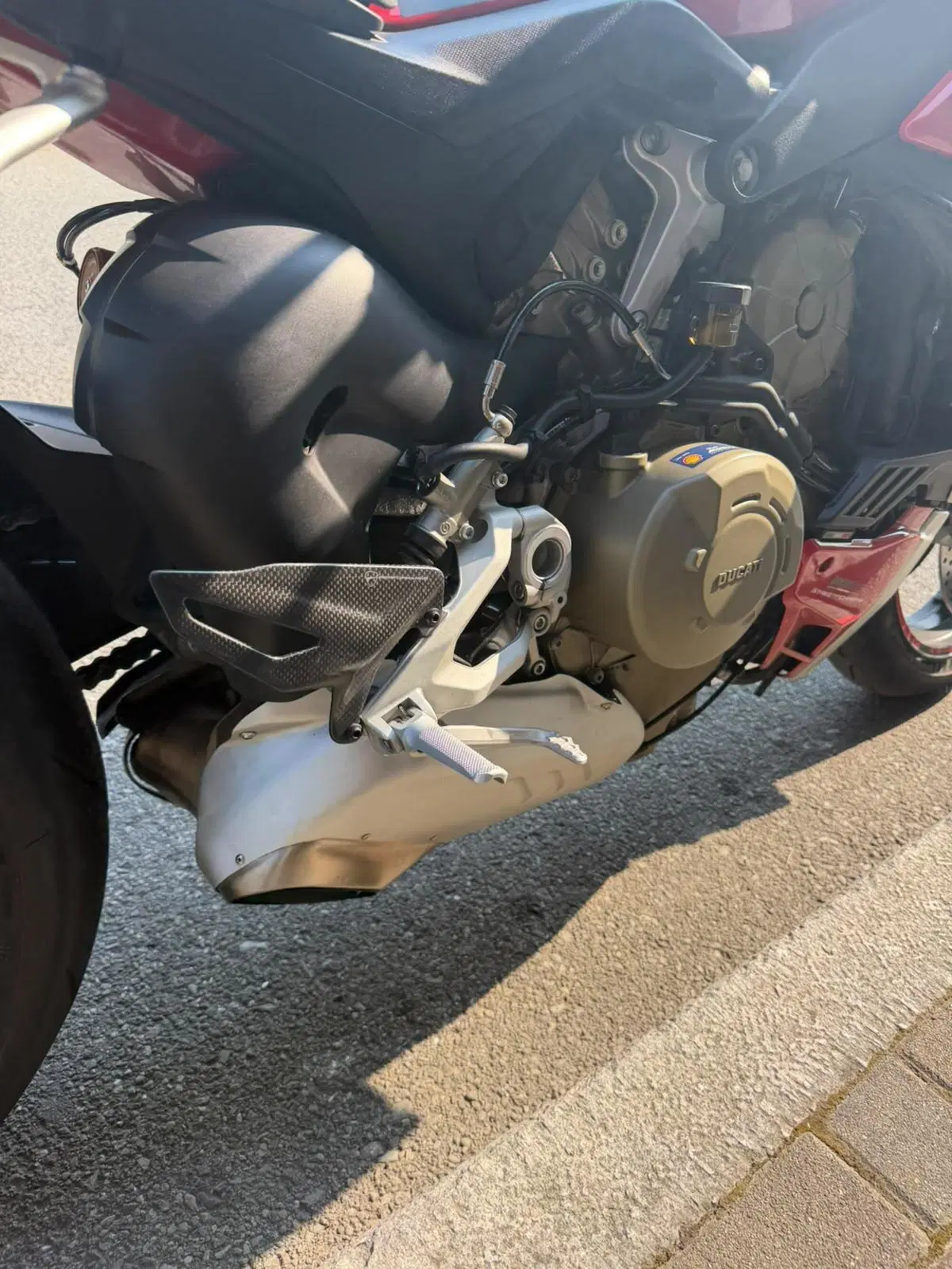Ducati Streetfighter V4 1100 S (2021 - 22) (7)