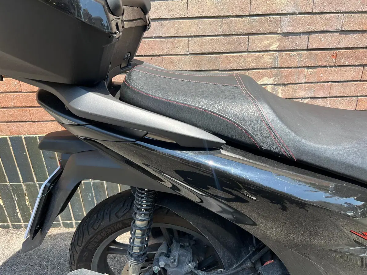 Honda SH 150i Sport (2024 - 25) (8)