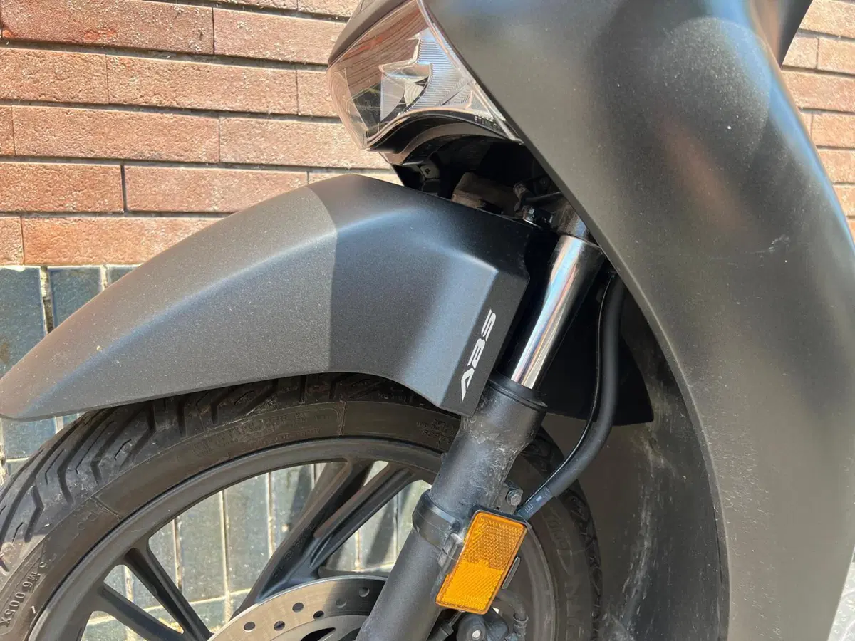 Honda SH 150i Sport (2024 - 25) (9)