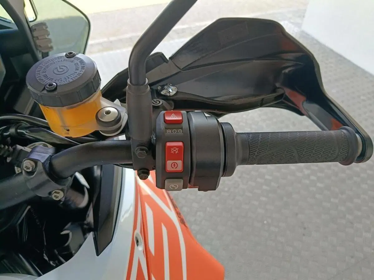 KTM 1290 Super Adventure S (2017 - 20) (8)