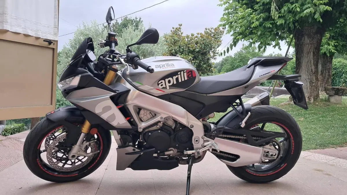 Aprilia Tuono V4 (2021 - 24)