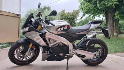 Aprilia Tuono V4 (2021 - 24) usata