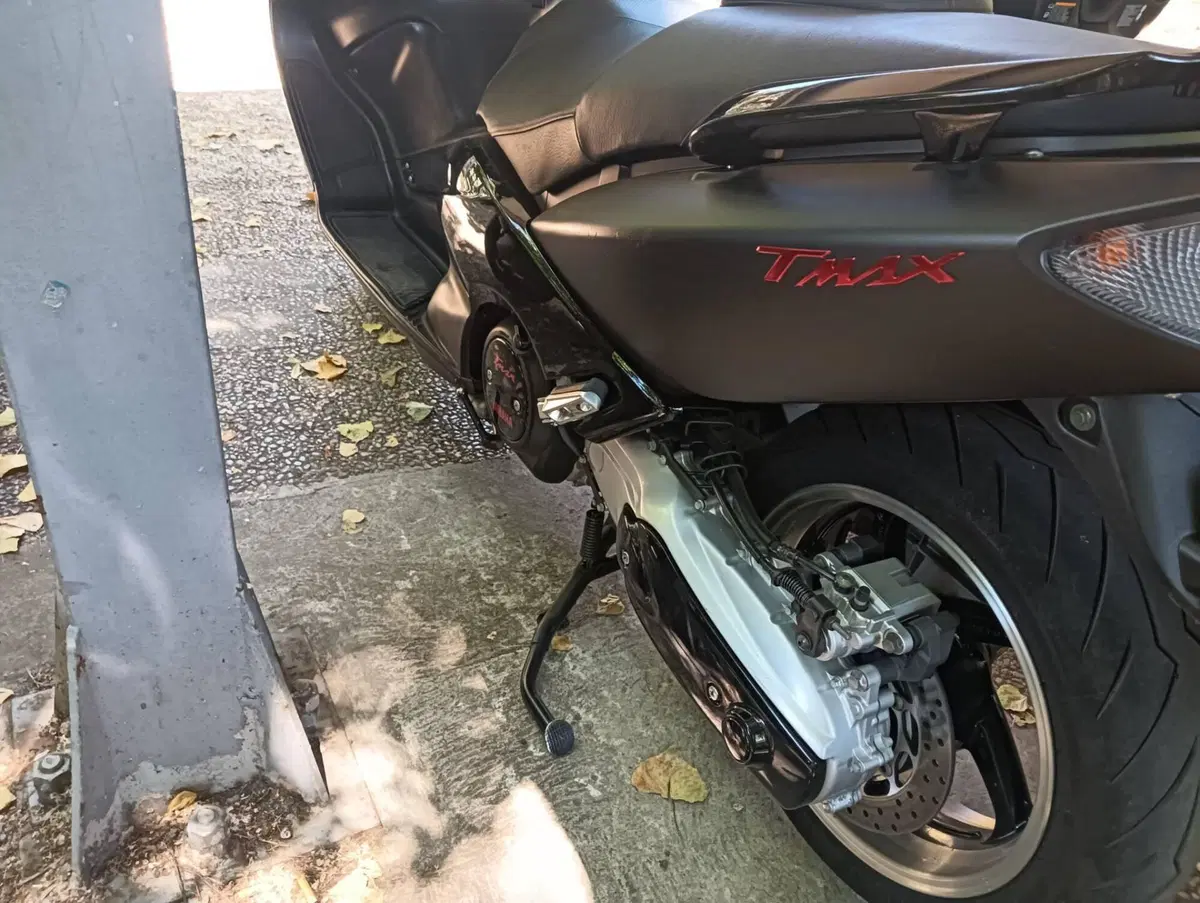 Yamaha T-Max 500 Black Max (2006 - 07) (7)