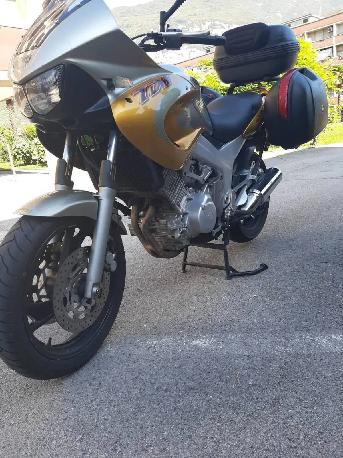 Yamaha TDM 850 (1996 - 01) (2)