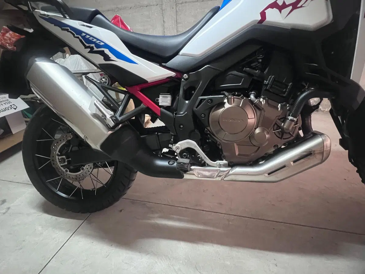 Honda Africa Twin CRF 1100L ES (2024 - 26) (3)
