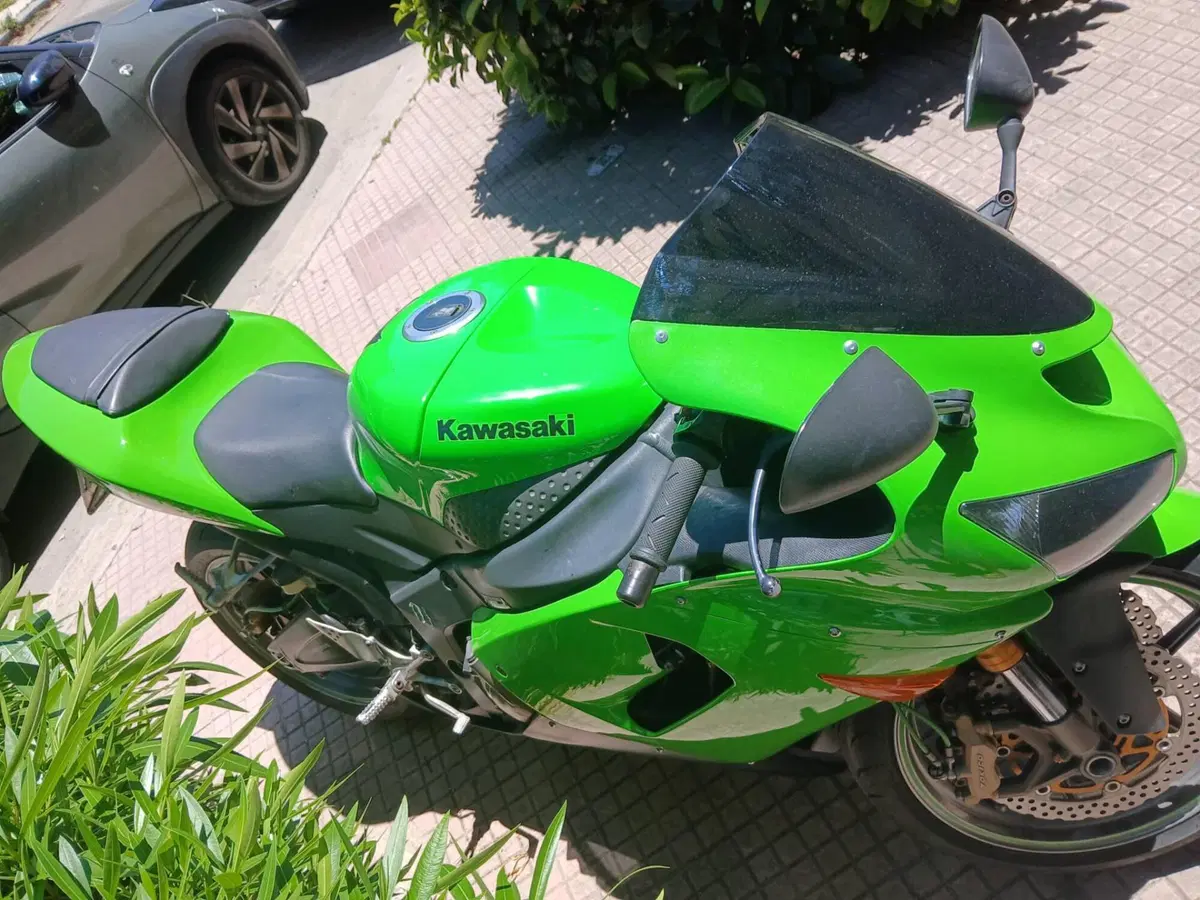 Kawasaki Ninja 636 ZX-6R (2005 - 06) (3)