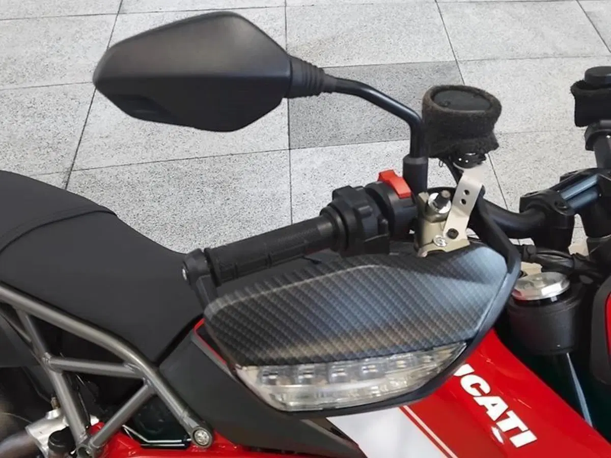 Ducati Hypermotard 950 (2022 - 25) (3)