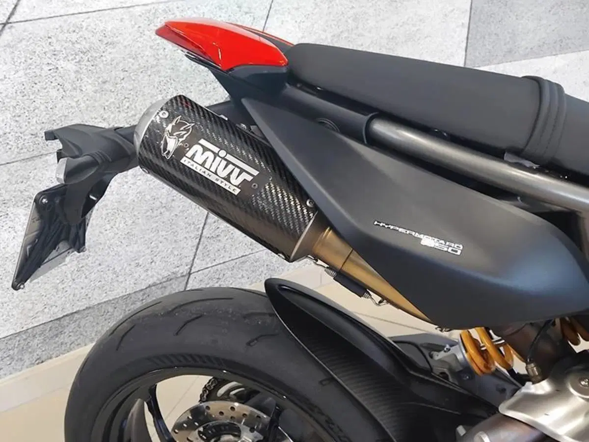 Ducati Hypermotard 950 (2022 - 25) (9)