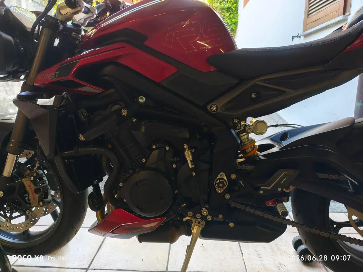 Triumph Street Triple 765 RS (2023 - 26) (8)