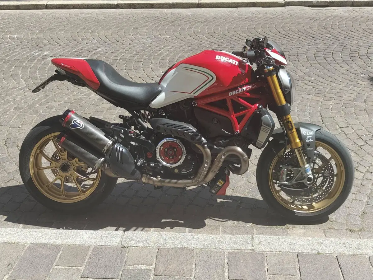 Ducati Monster 1200 S Stripe (2014 - 15) (2)