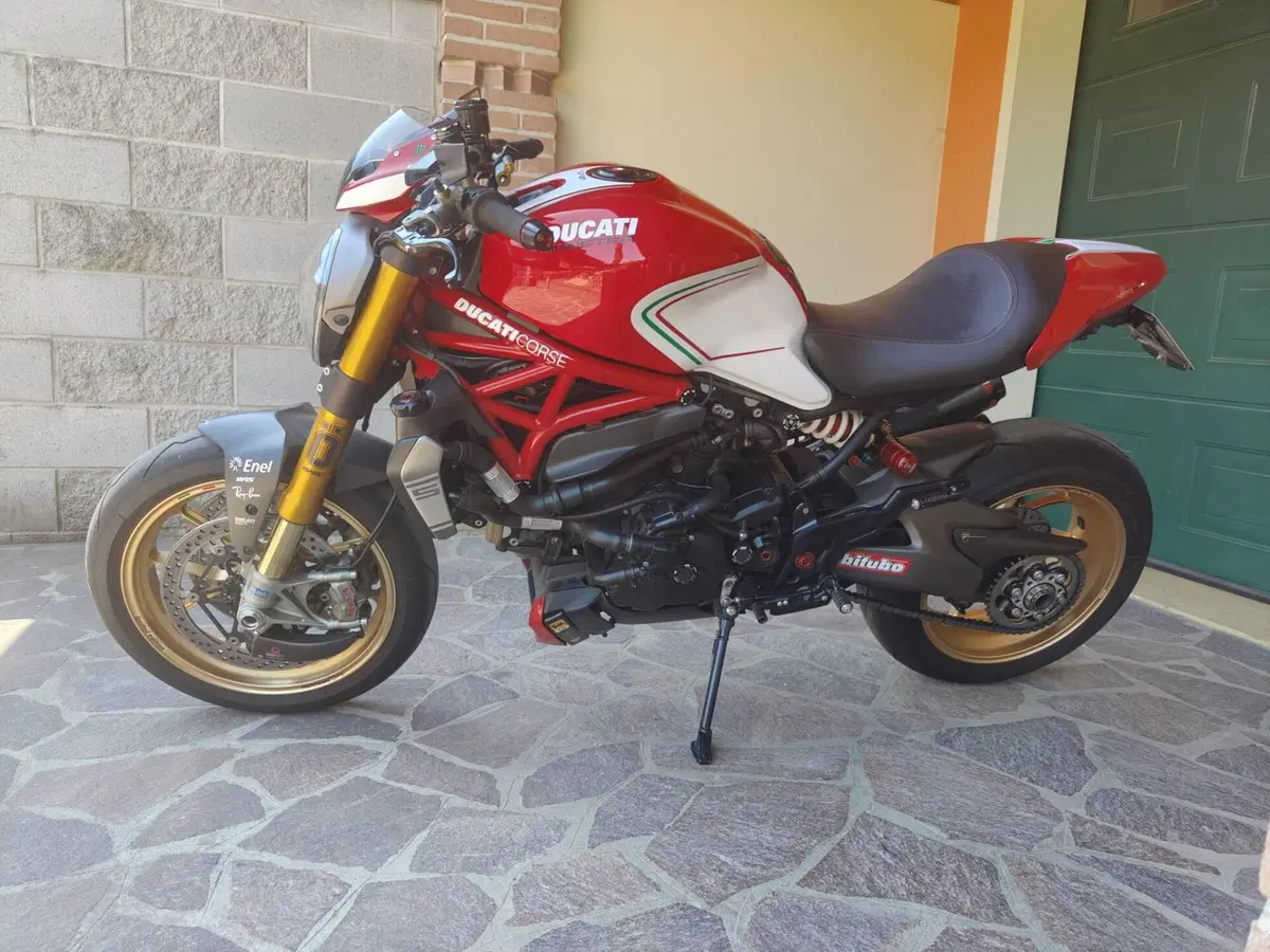 Ducati Monster 1200 S Stripe (2014 - 15) (4)
