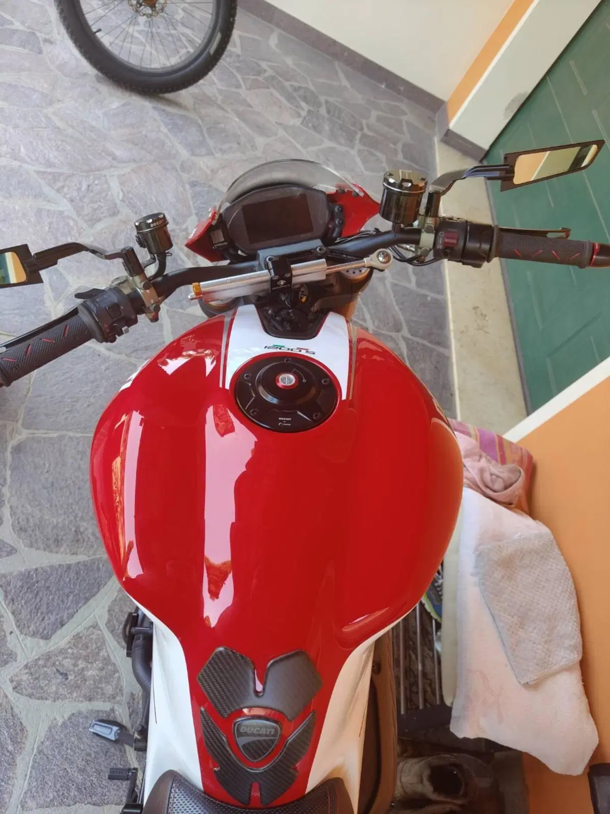 Ducati Monster 1200 S Stripe (2014 - 15) (5)
