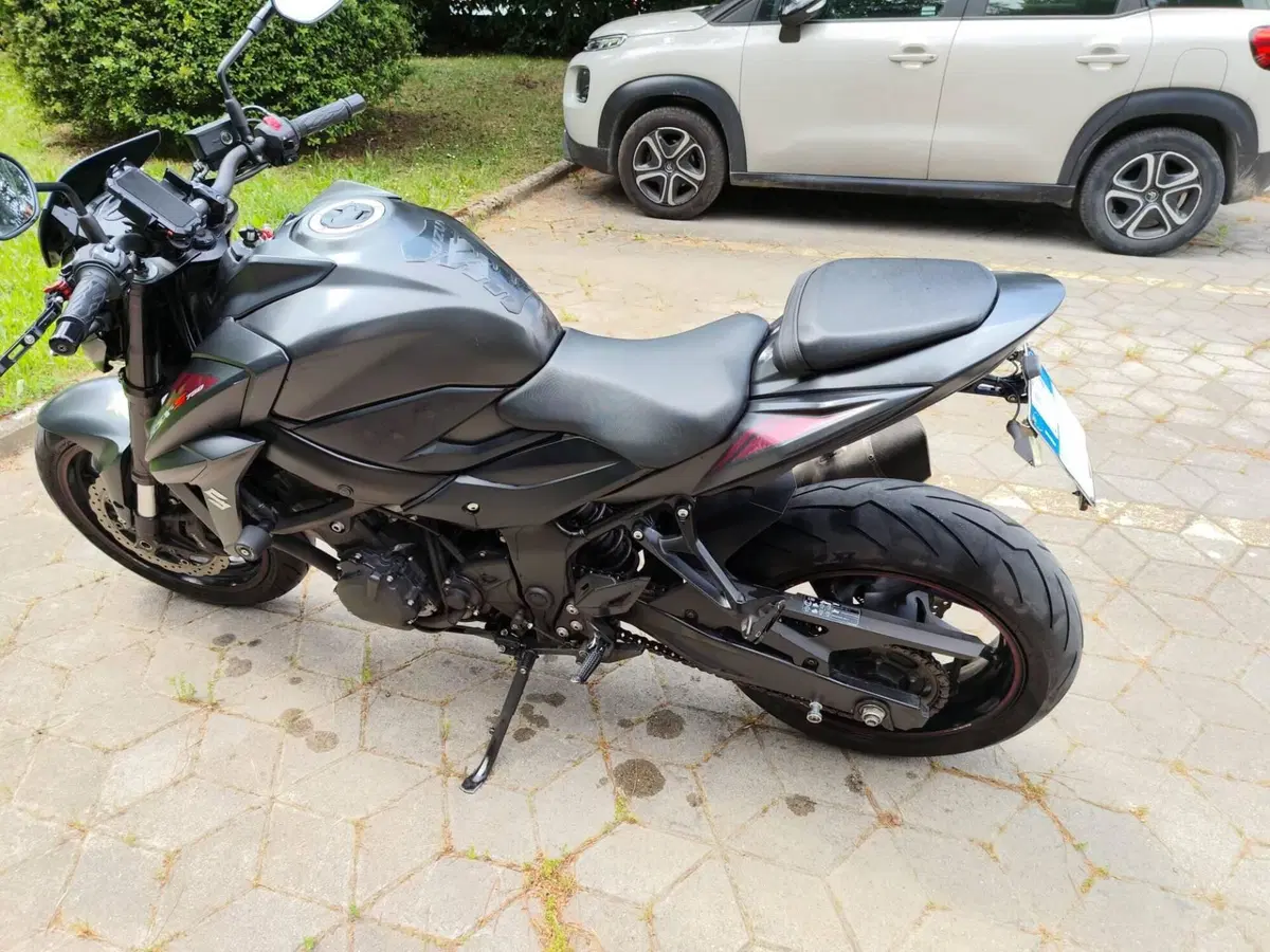 Suzuki GSX S 750 Z Yugen (2018 - 20) (8)