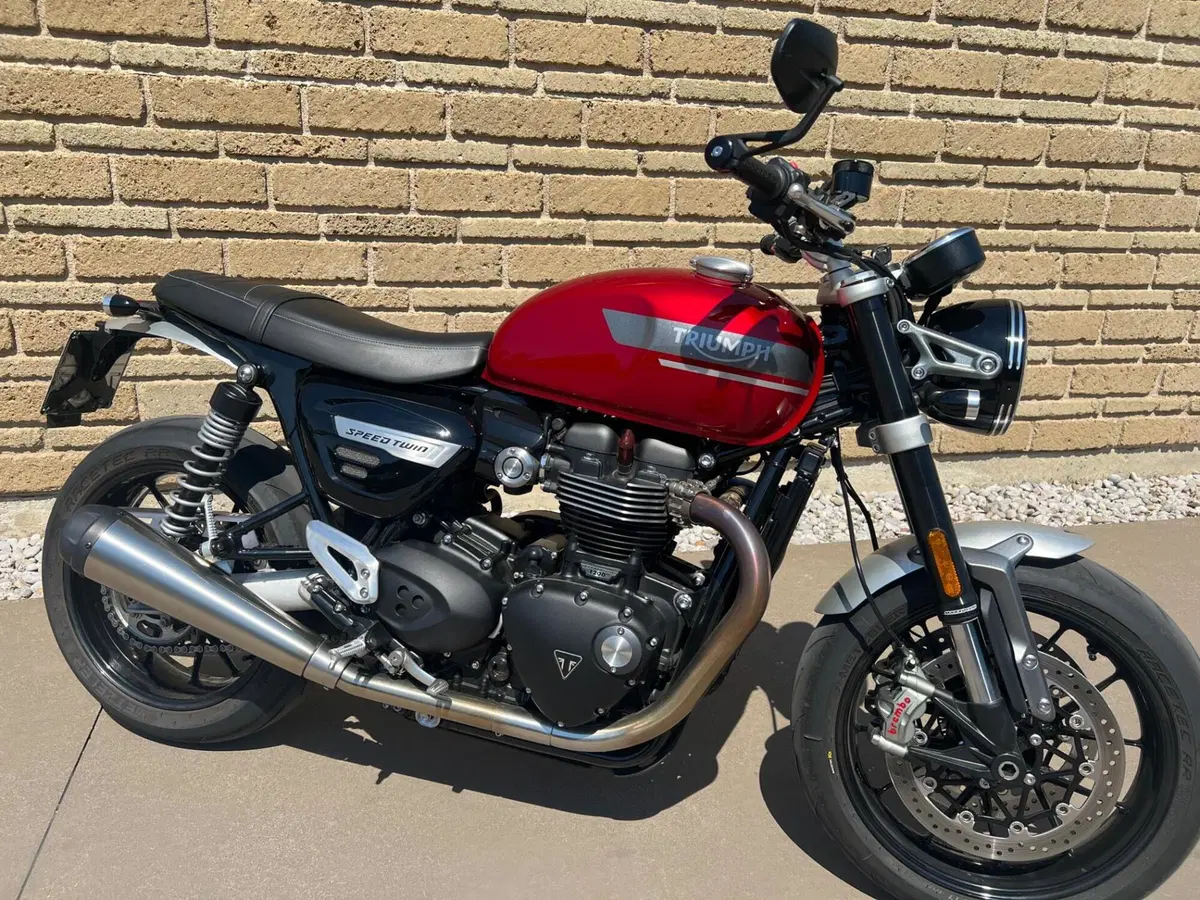 Triumph Speed Twin 1200 (2021 - 24)