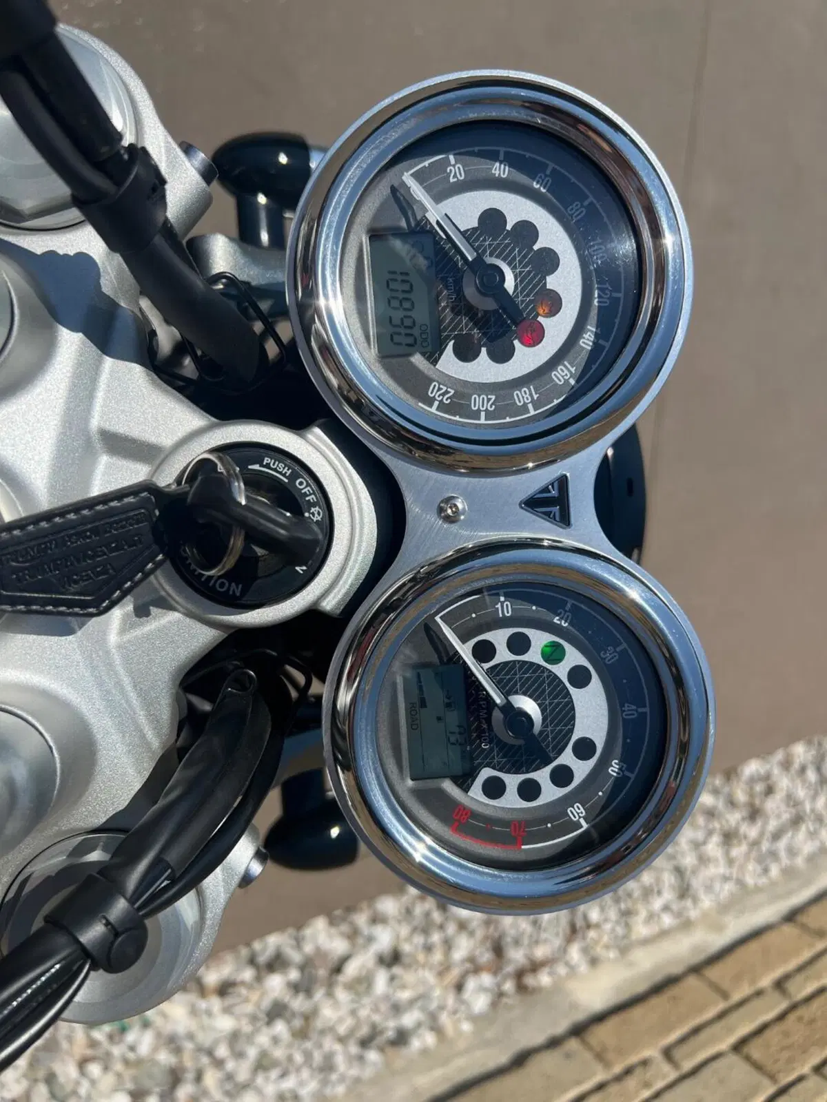 Triumph Speed Twin 1200 (2021 - 24) (5)