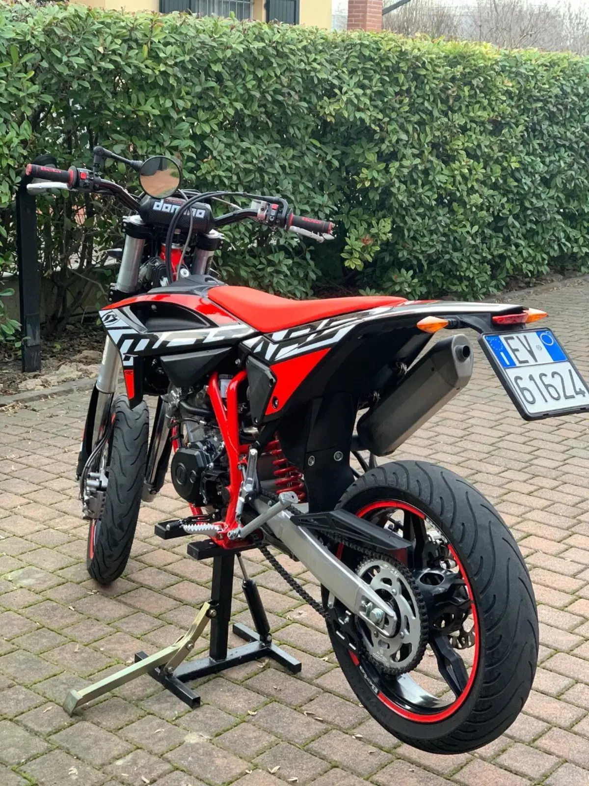 Betamotor RR 125 4T Motard LC (2021 - 23) (3)