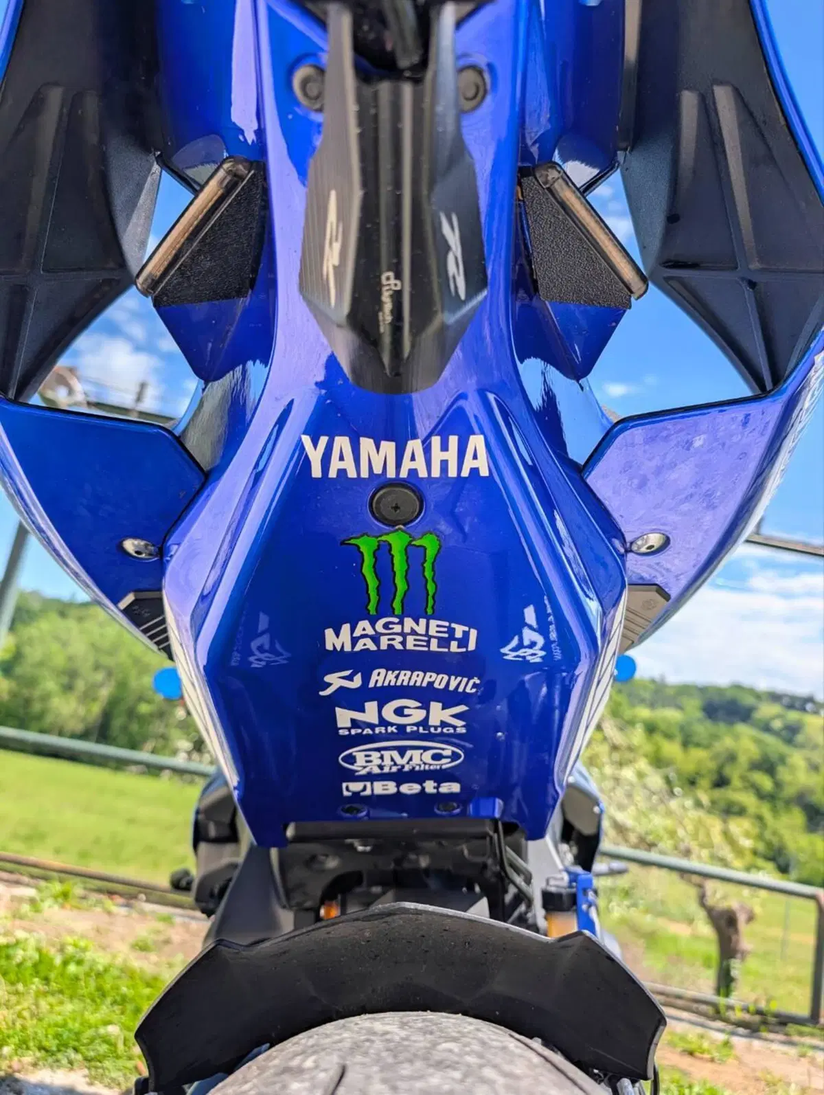 Yamaha YZF R1 (2017 - 19) (14)