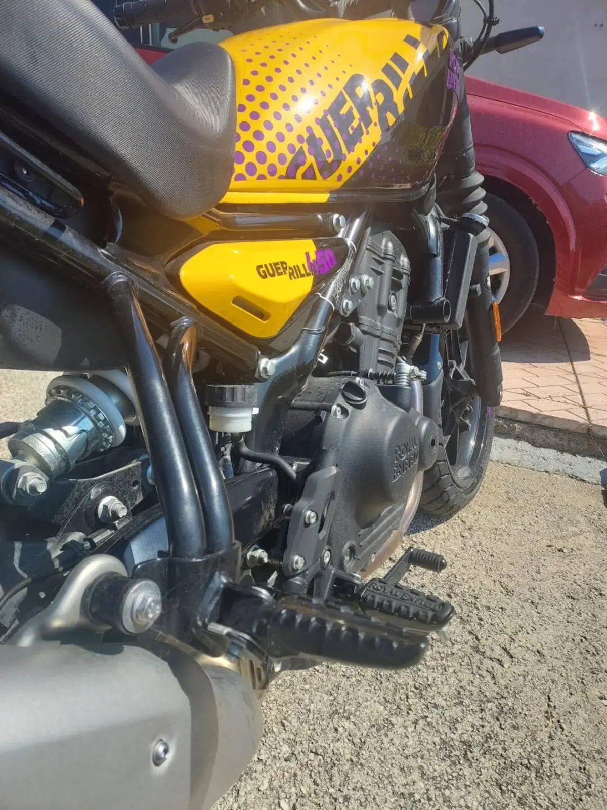 Royal Enfield Guerrilla 450 (2024 - 26) (4)