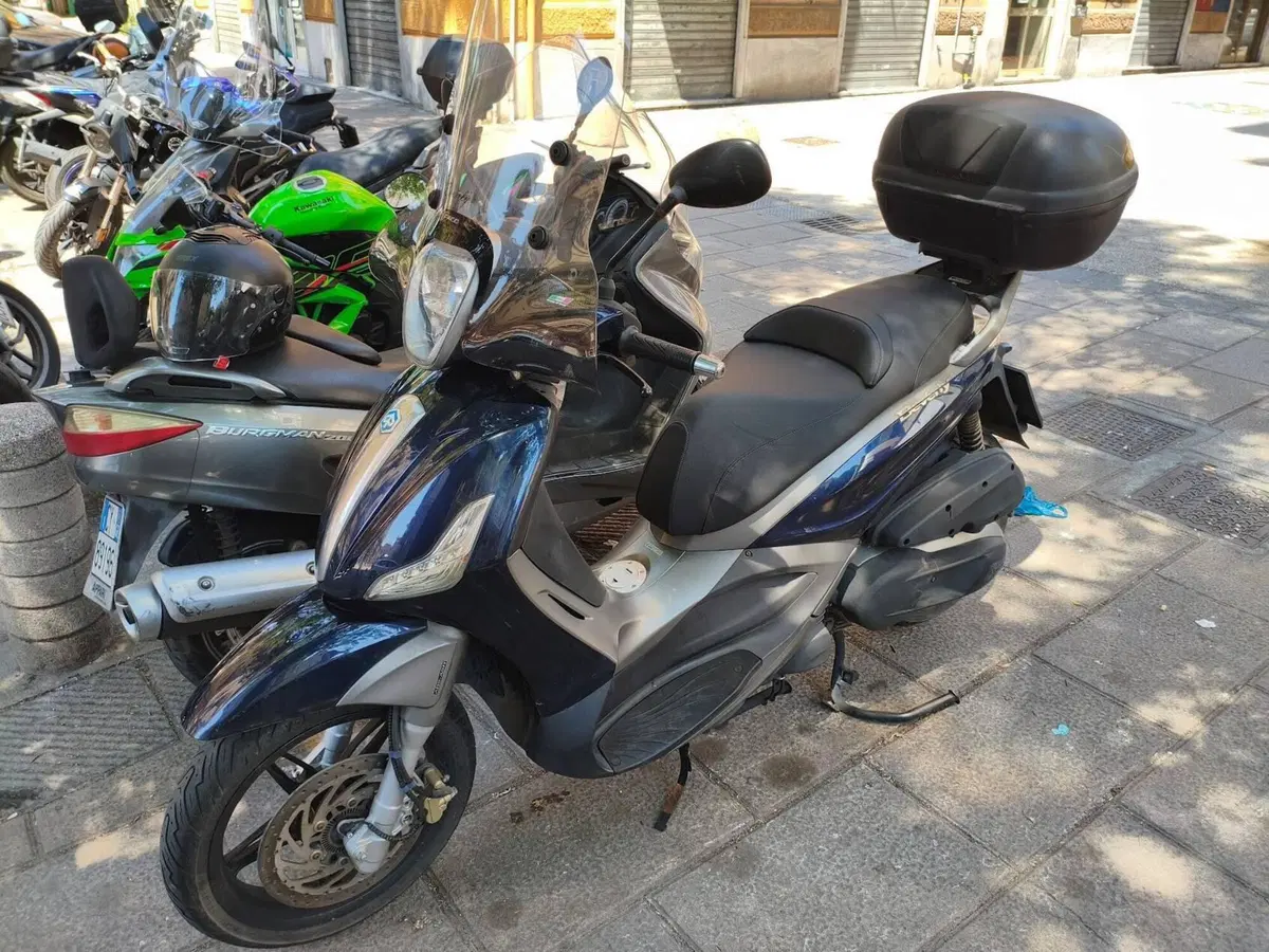 Piaggio Beverly 350 SportTouring ie ABS (2011 - 17) (5)