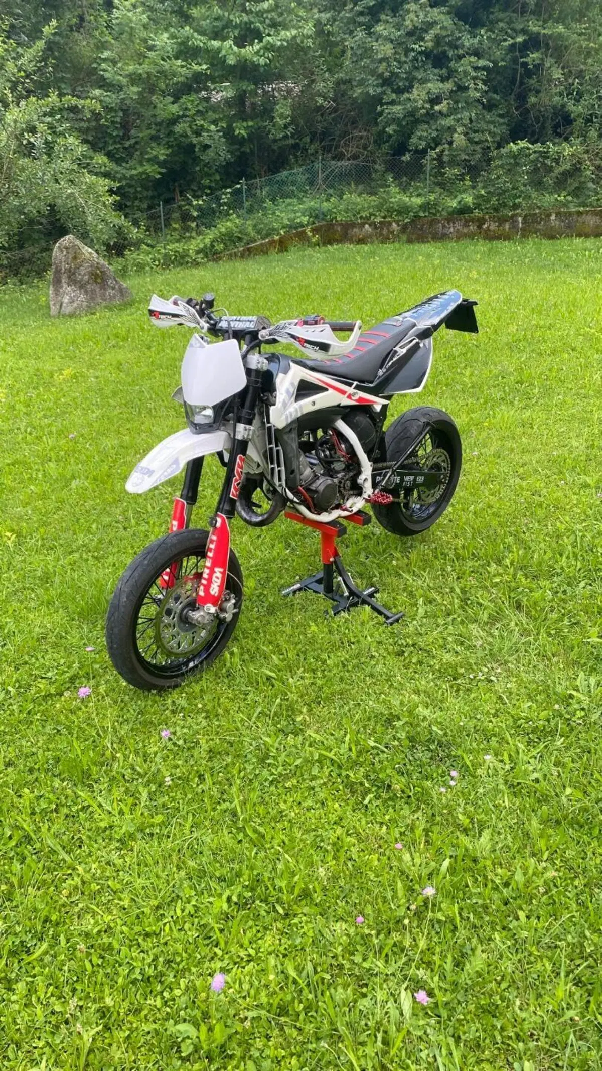 Husqvarna SMS 125 4 (2010 - 12) (3)