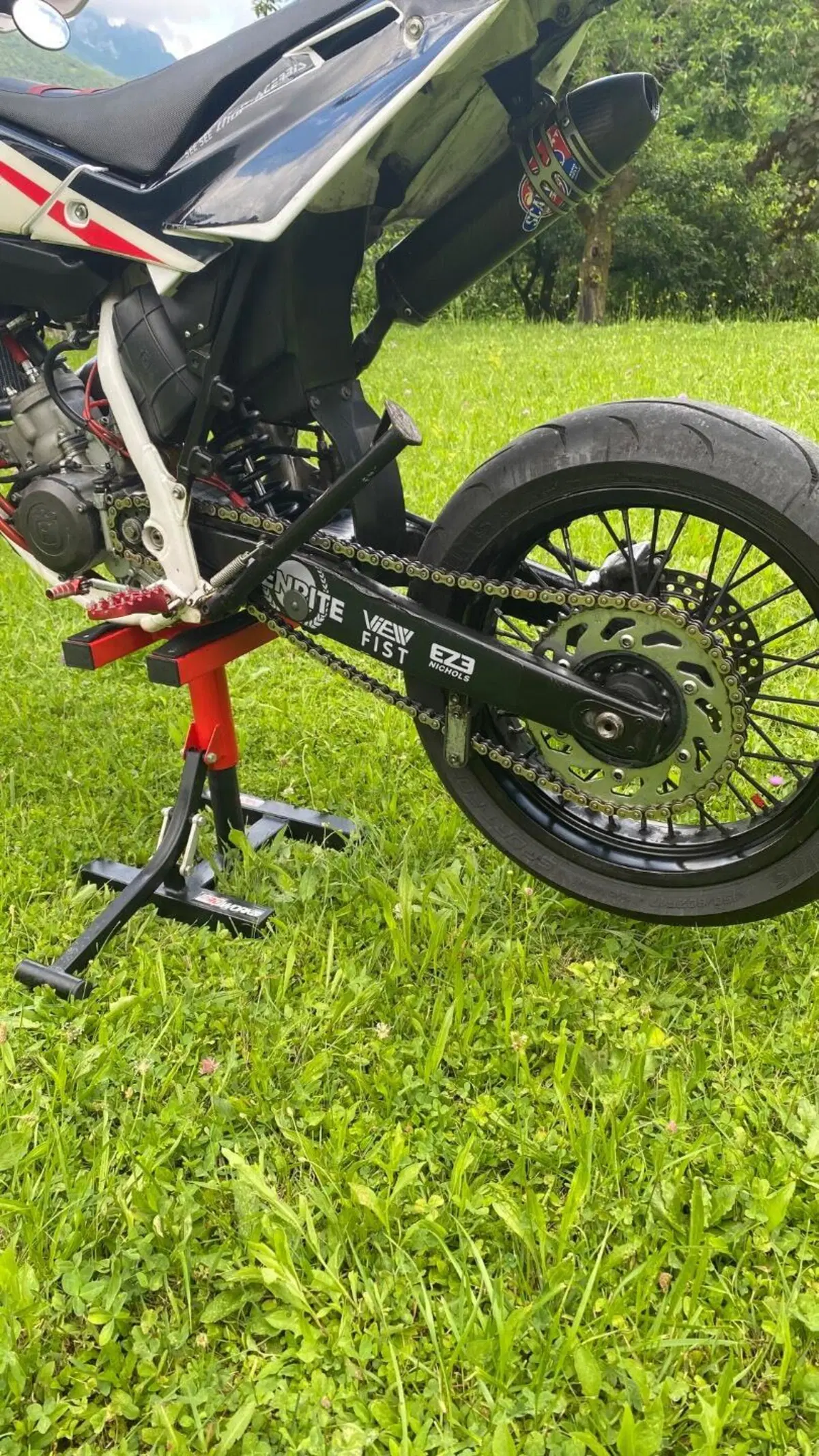 Husqvarna SMS 125 4 (2010 - 12) (13)