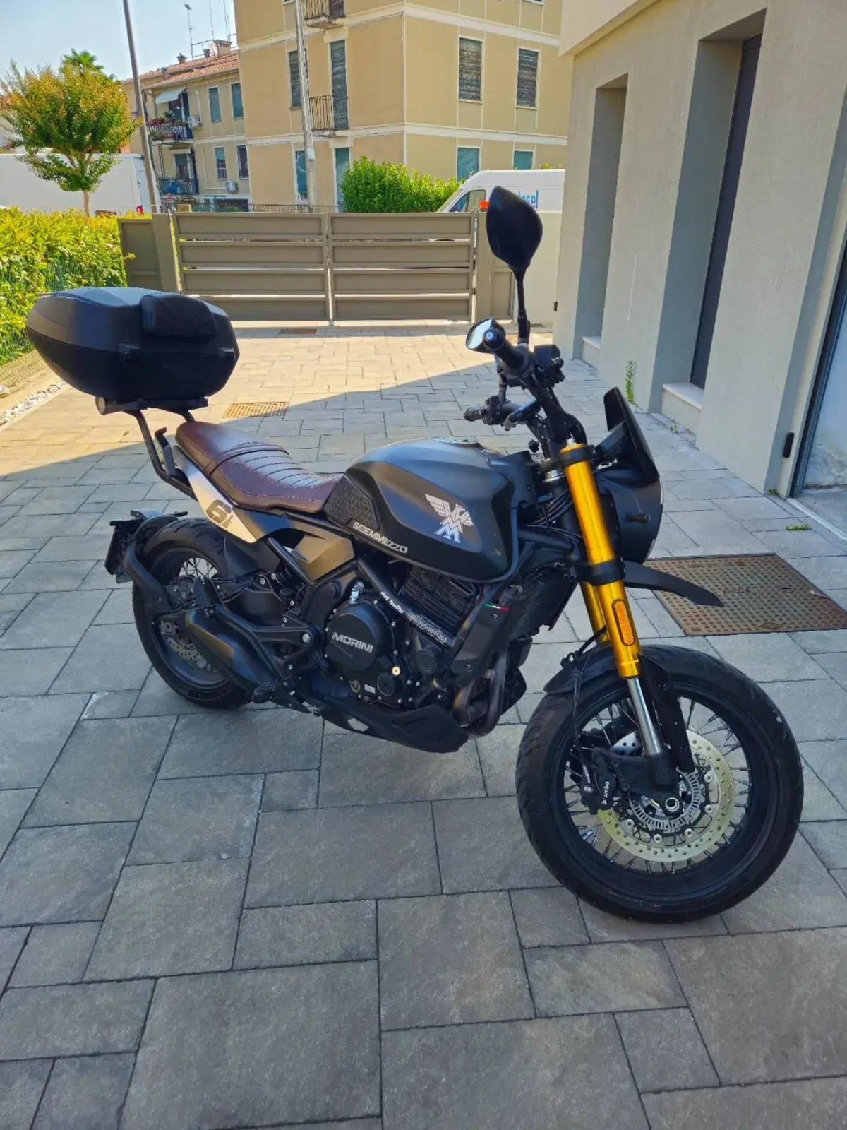 Moto Morini SEIEMMEZZO SCR (2022 - 26) (3)