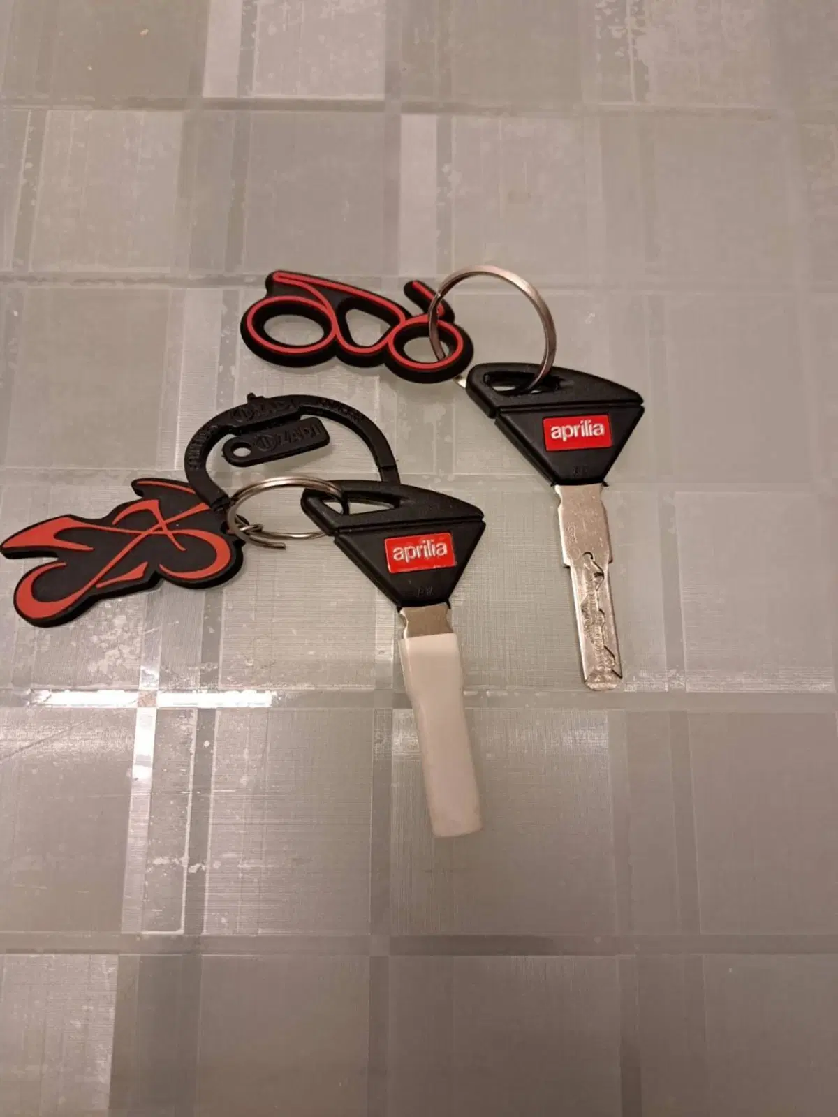 Aprilia RSV4 1100 (2021 - 24) (8)