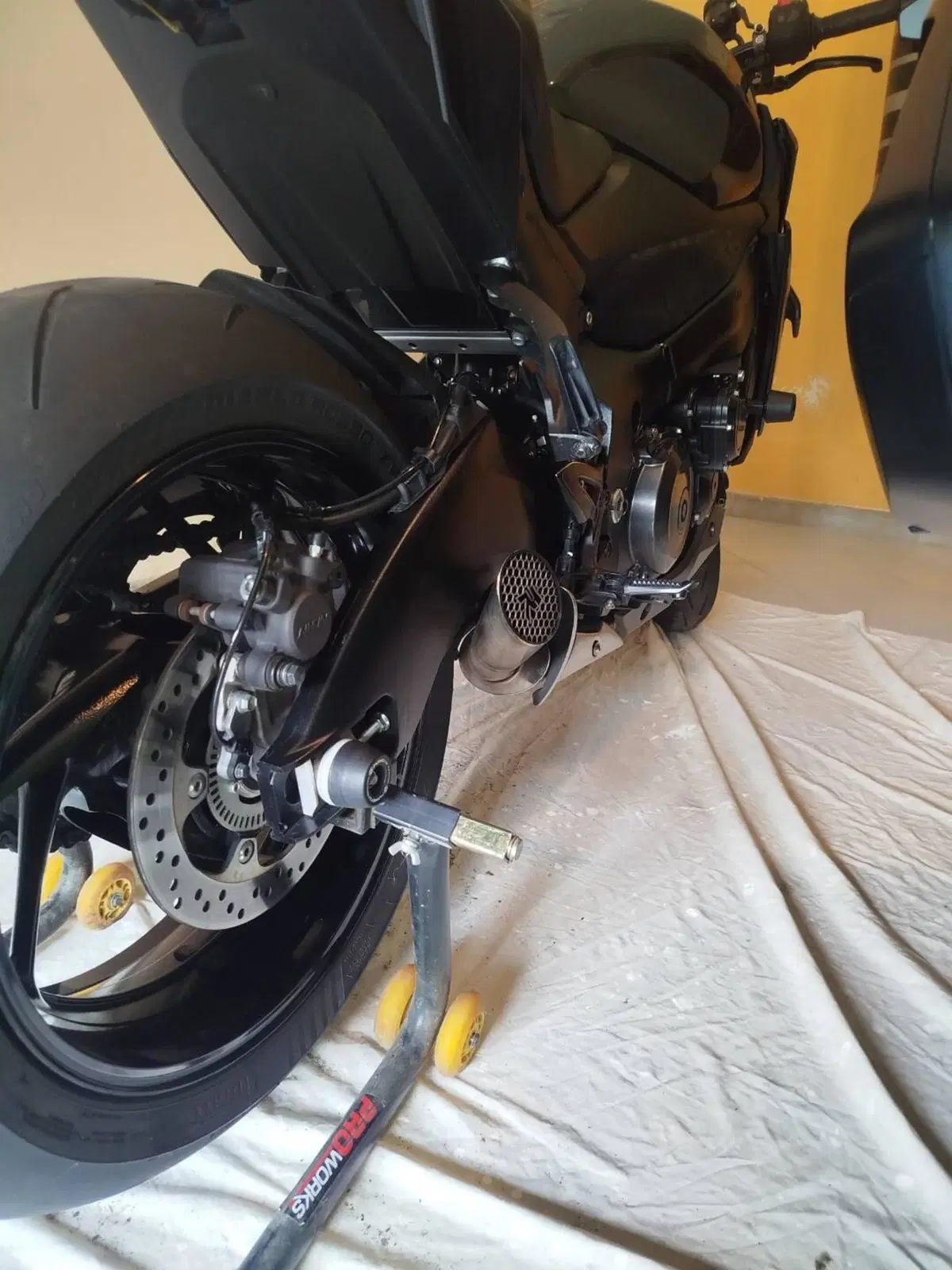 Suzuki GSX-S1000 (2021 - 25) (2)