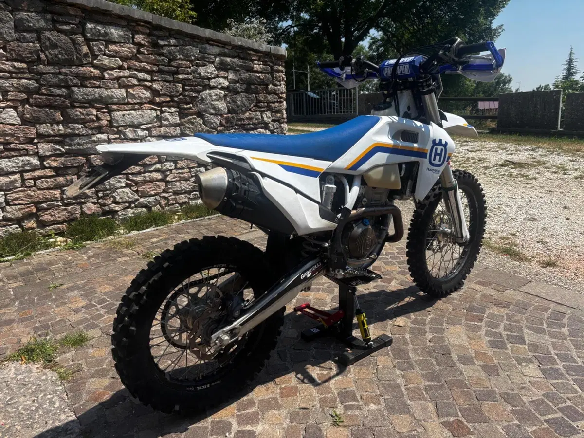 Husqvarna FE 350 (2023) (2)