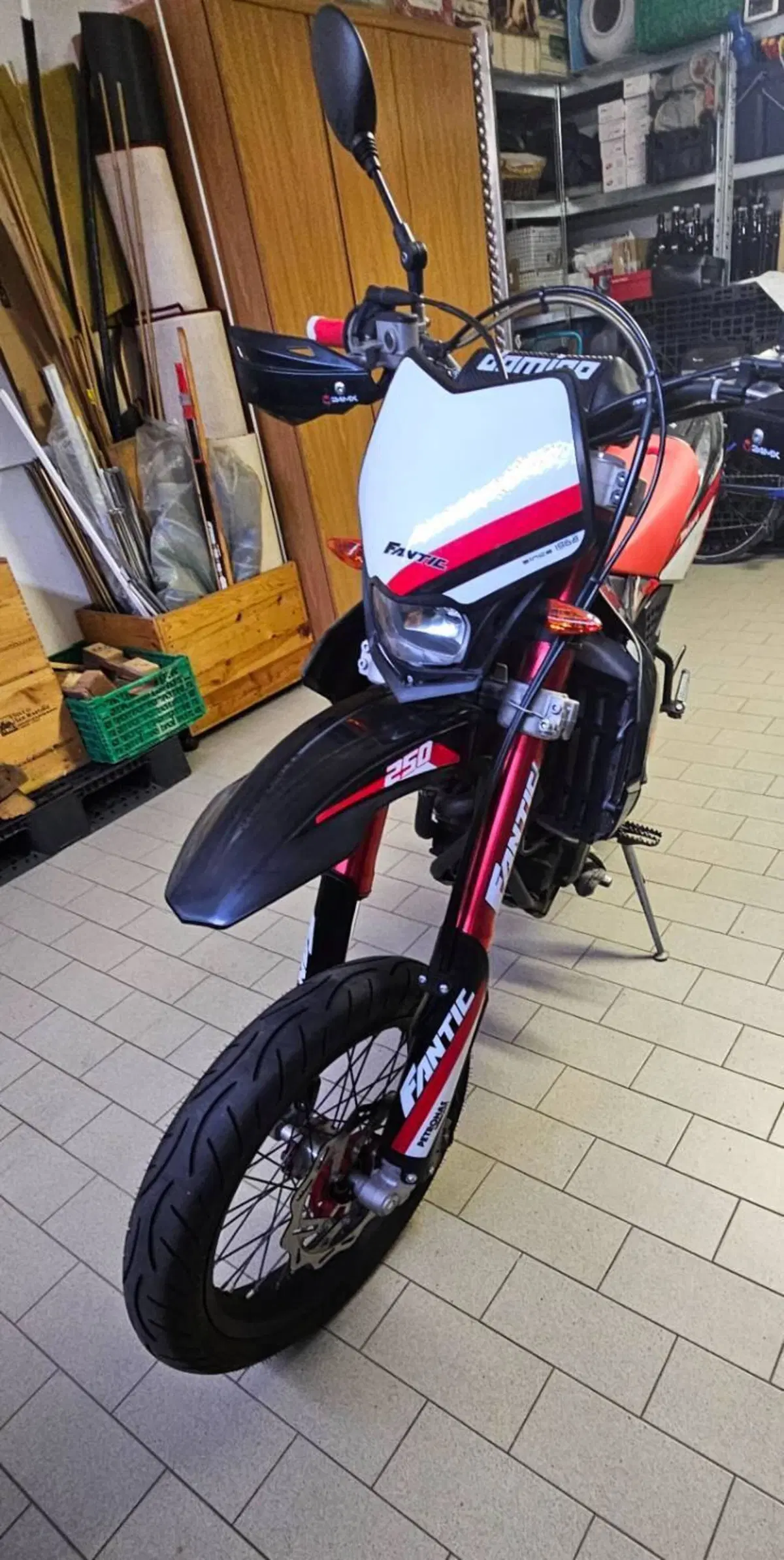 Fantic Motor Caballero 250 Flat Track (2018 - 21) (2)