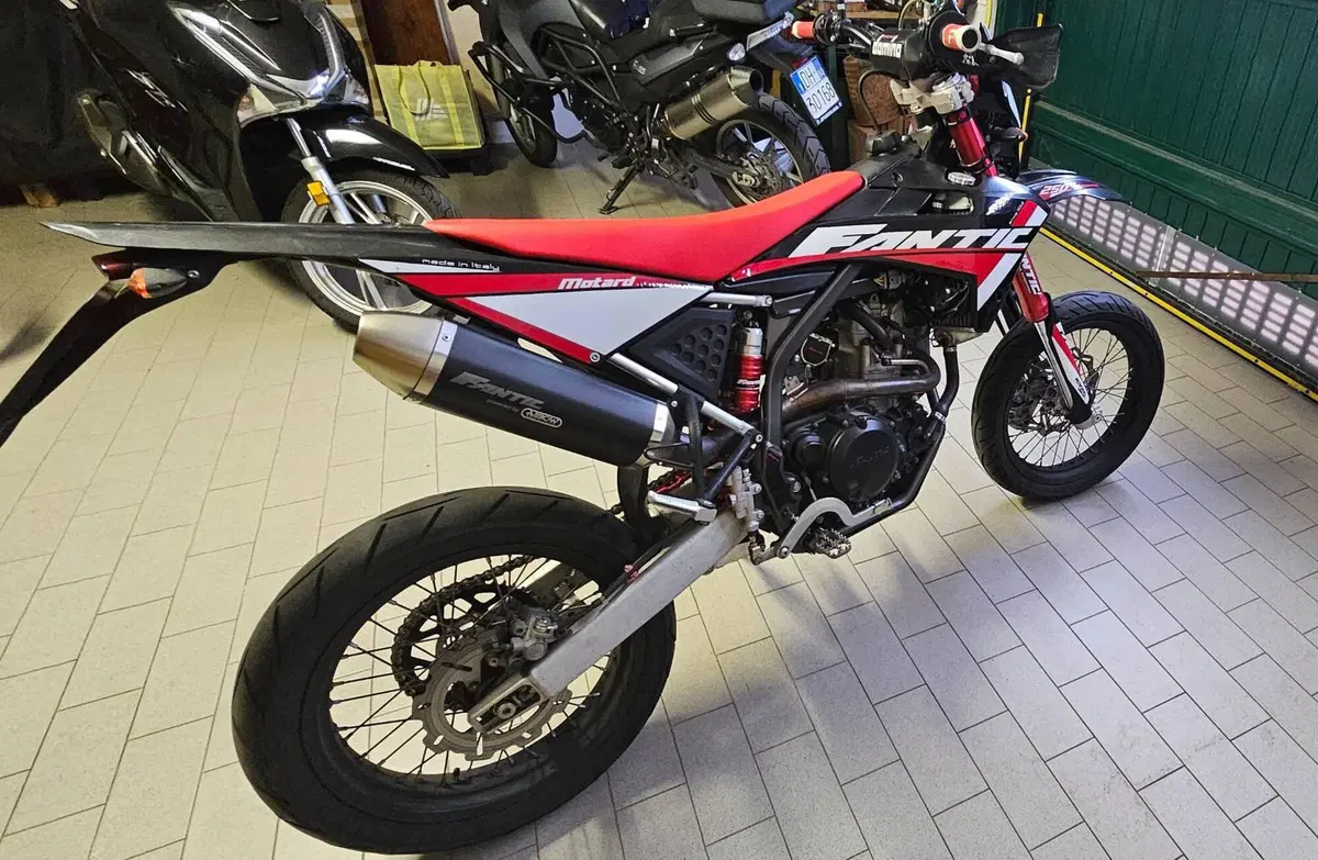 Fantic Motor Caballero 250 Flat Track (2018 - 21) (4)