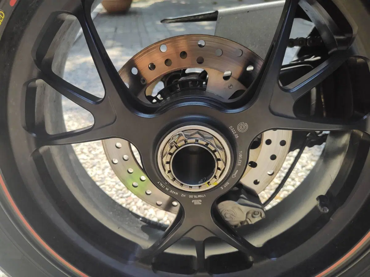 Ducati Panigale V4 S 1100 (2018 - 19) (11)
