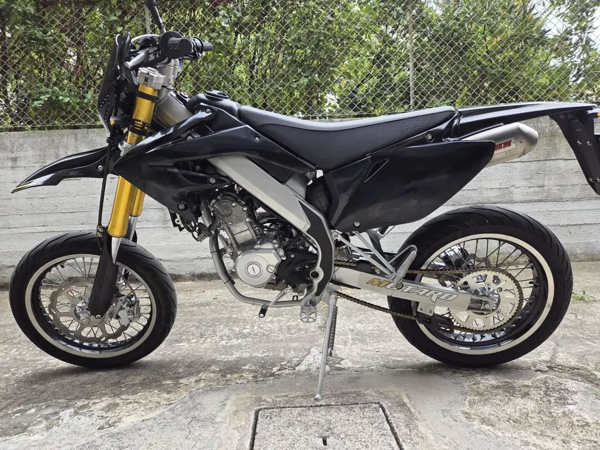 HM CRM F125 X Derapage RR 4t (2)